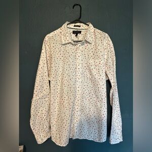 Banana Republic Men’s Untucked White Floral Button Down